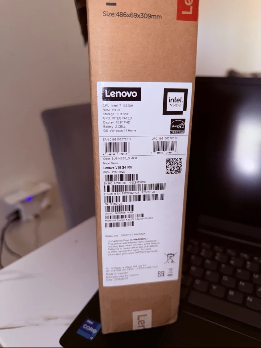 Lenovo V15 G4 IRU 15.6" FHD i7 16GB 1TB SSD Win11 Home Black Webcam